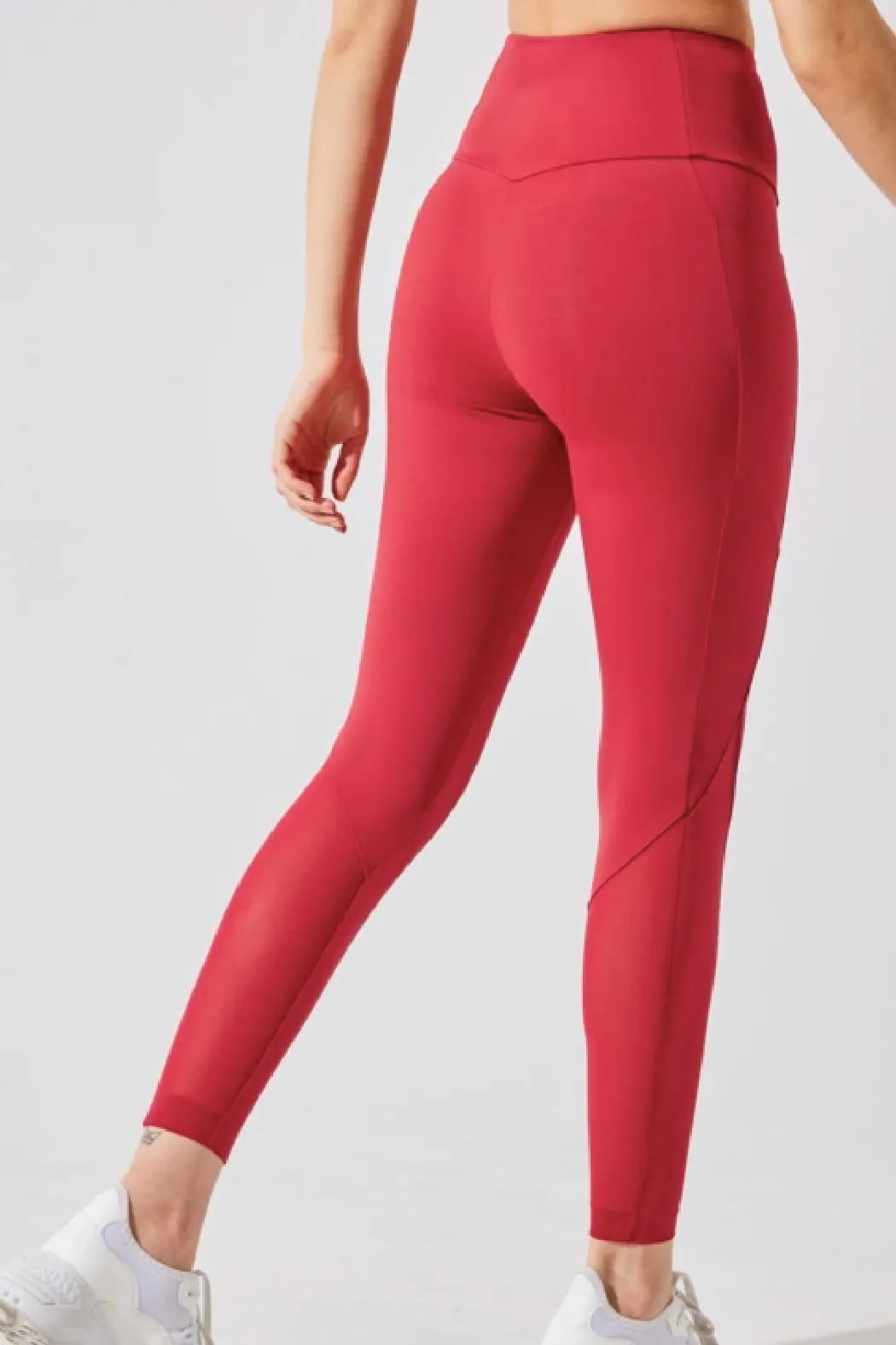 Accelerate Ultra-High Waisted 7/8 Legging