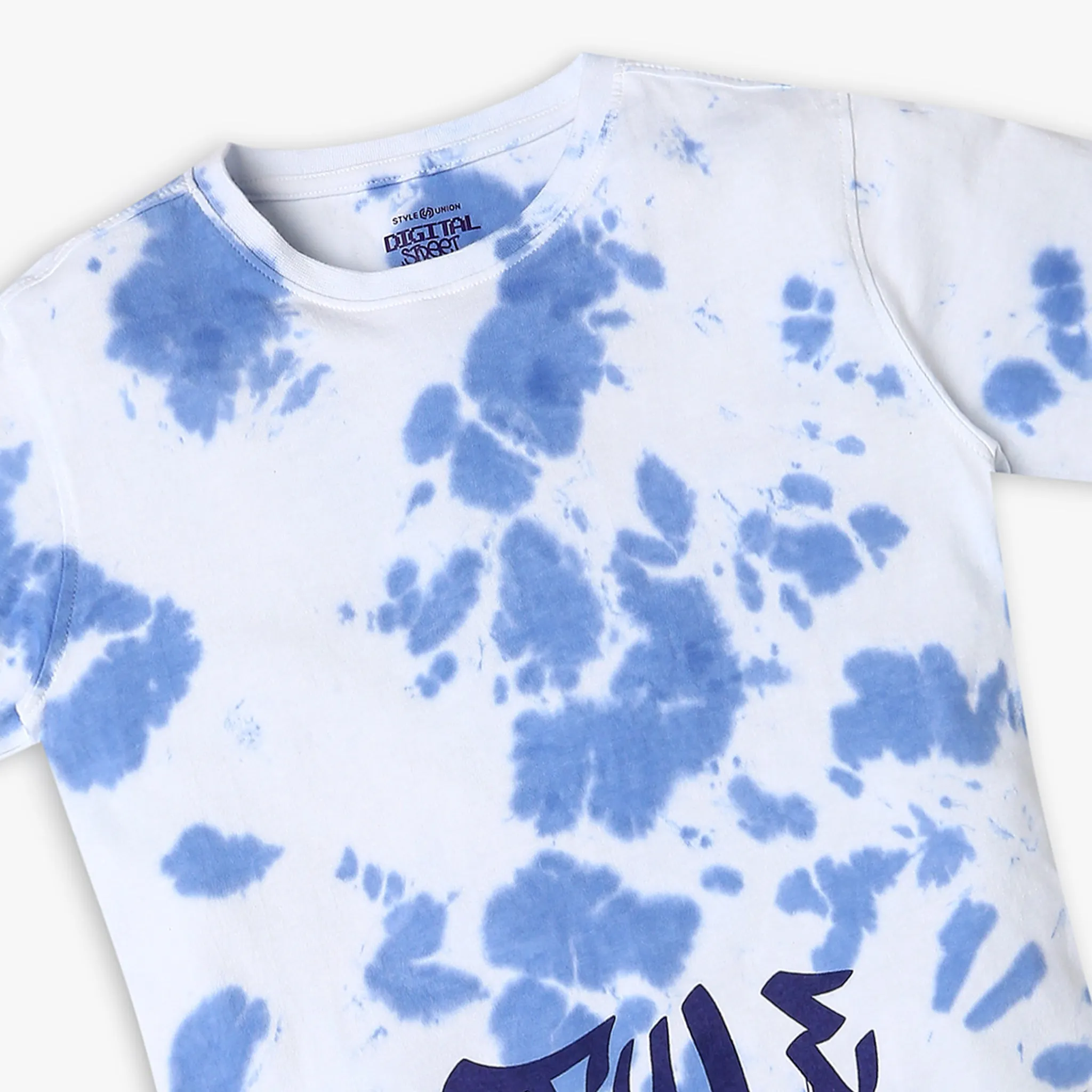 Boy's Regular Fit Tie - Dye T-Shirt