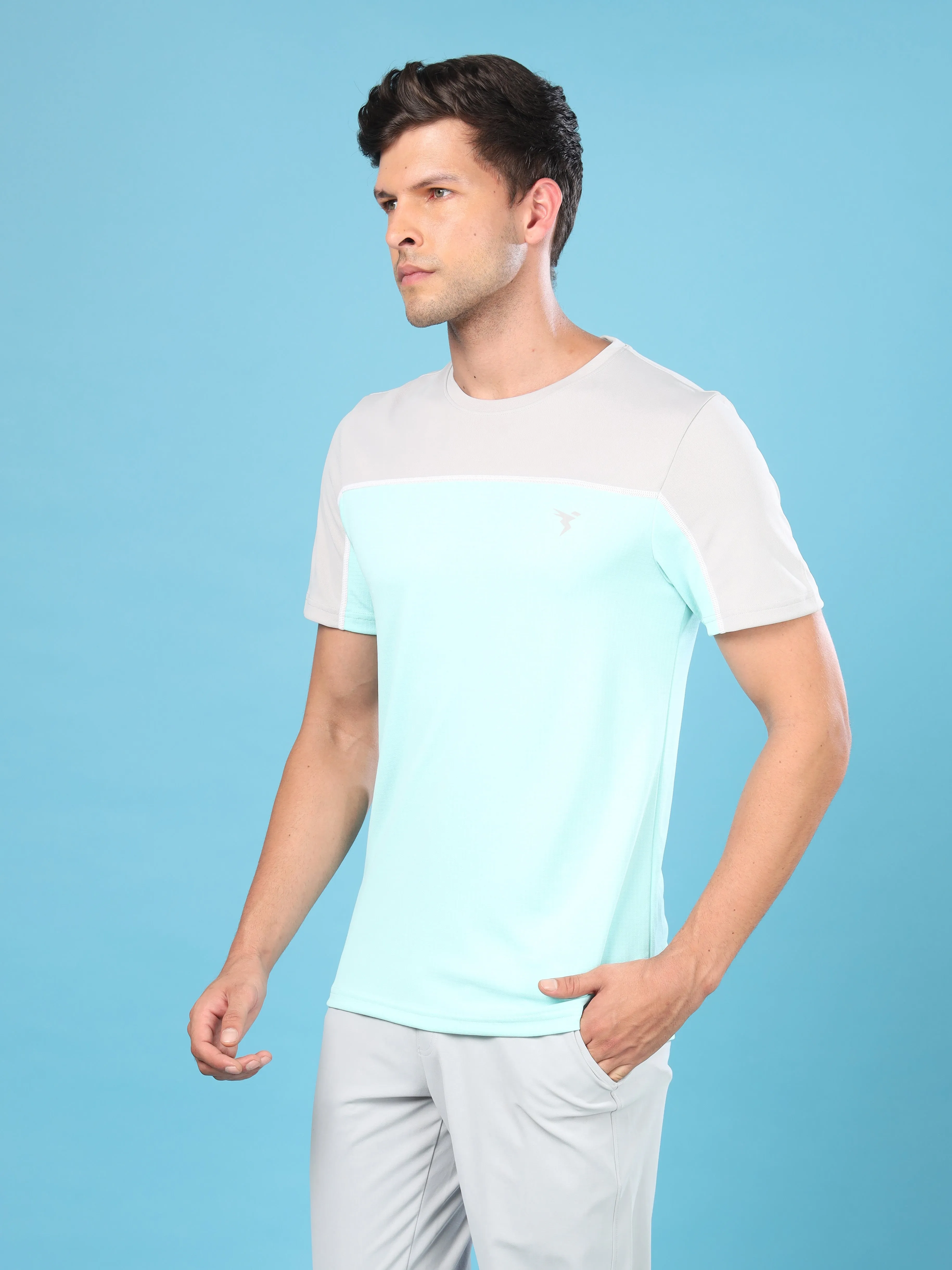 Men Colorblock Slim Fit Crew Neck T-shirt with TECHNO COOL 