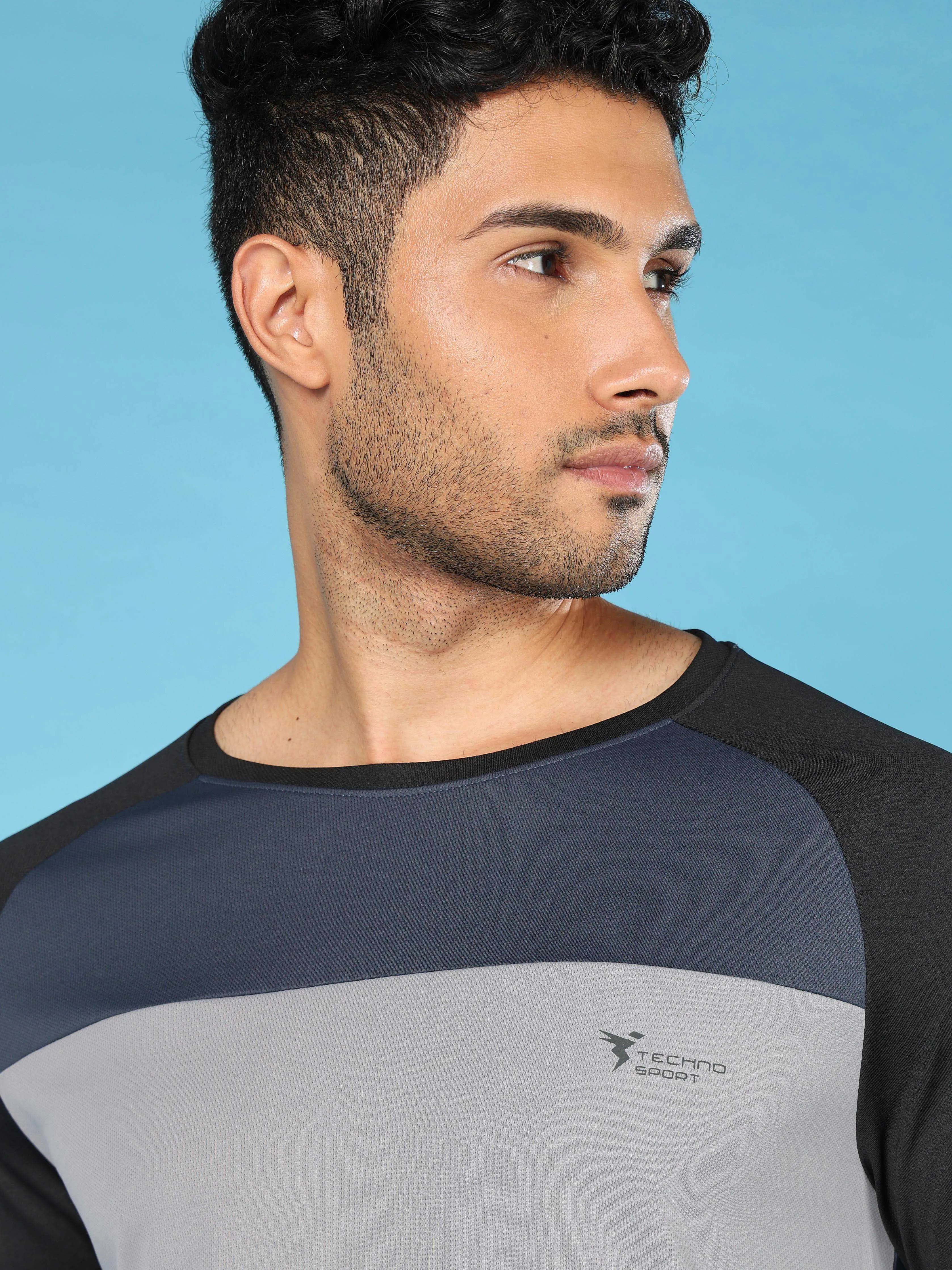 Men Colorblock Slim Fit Crew Neck T-shirt with TECHNO COOL 