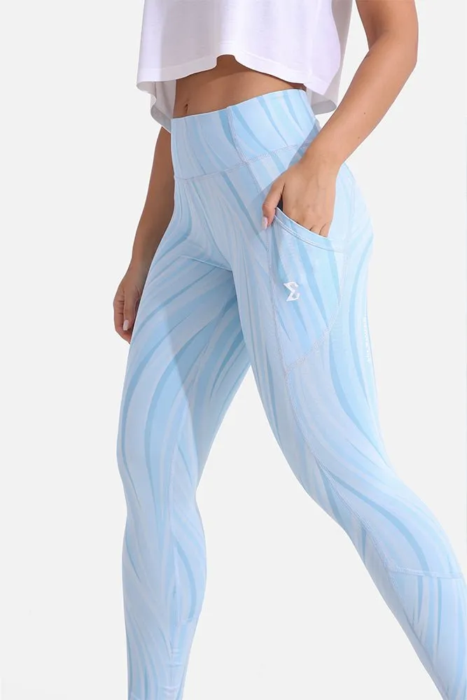 Nuntucket Breeze Dynamic Waves Leggings