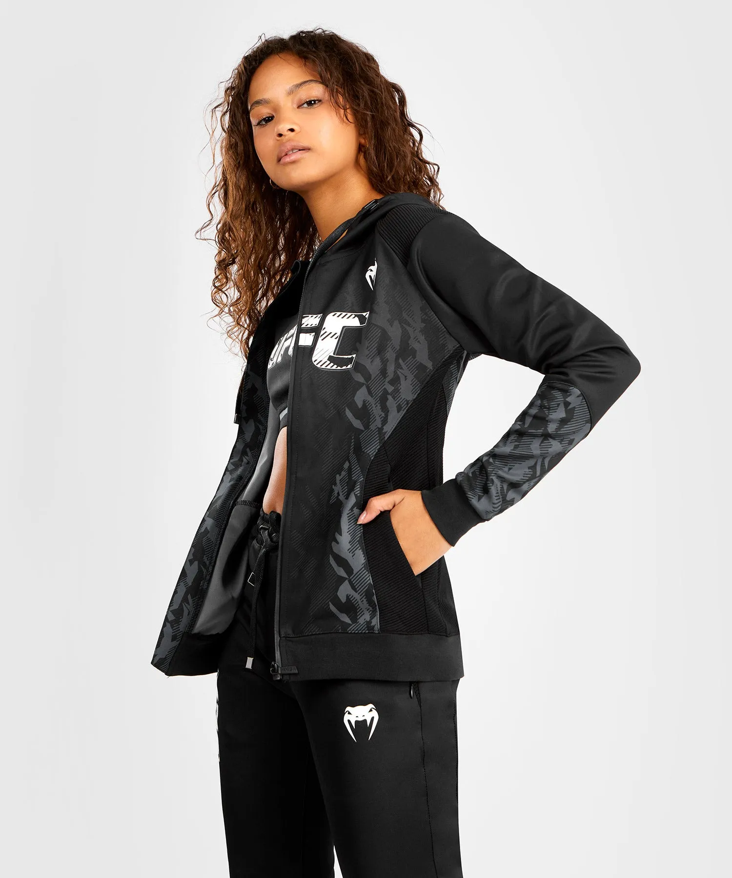 UFC Venum Authentic Fight Week Women's Zip Hoodie - Black